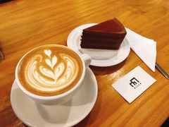 榛果咖啡拿铁-Cafe Villa