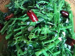 野菜-汤锅大王(新平曹苏黄牛汤锅有限公司)