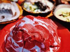 -洞庭洲·防空洞火锅·铜锅涮肉·烧烤(新百广场店)