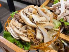 -菌海森林·非遗野生菌火锅(西山区滇池路摩根道店)