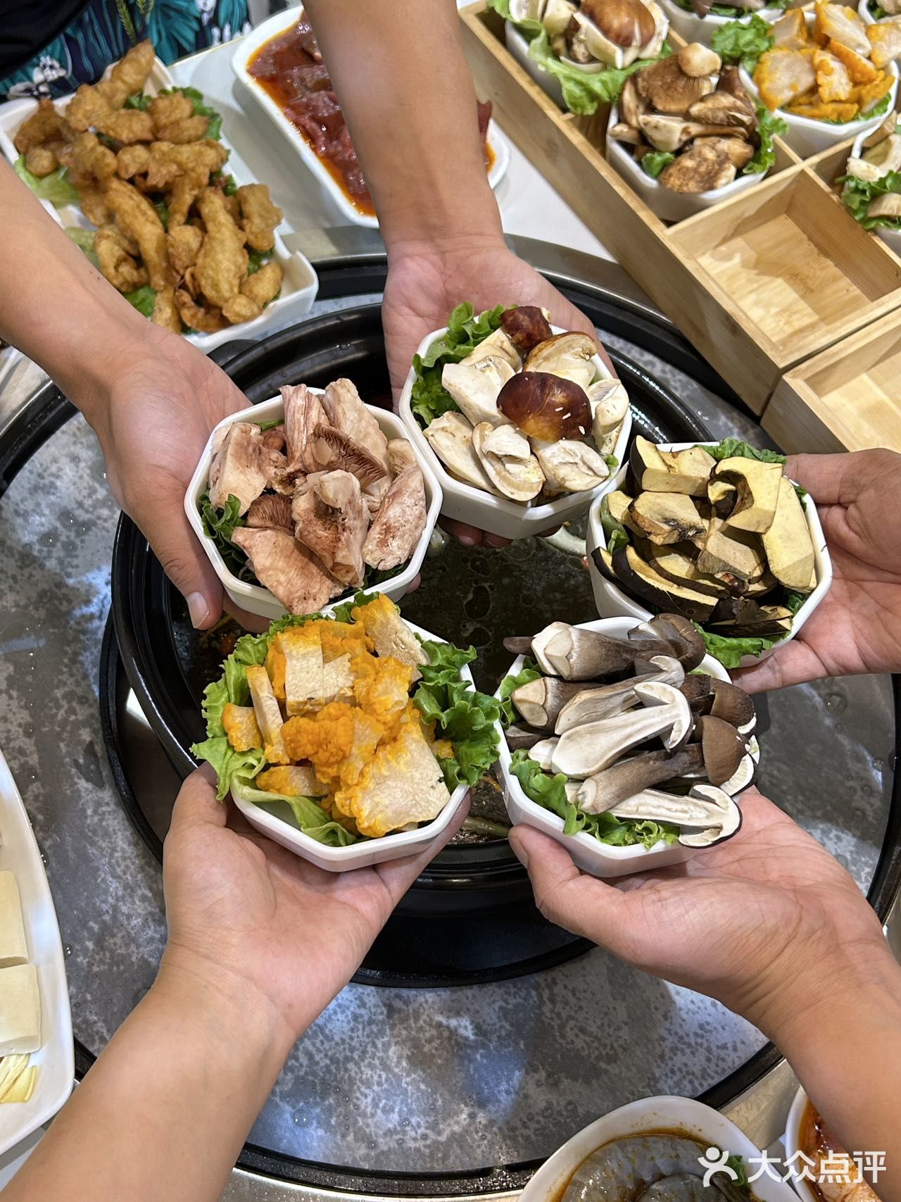 艾特你的饭搭子请你吃 好吃上瘾的火锅店推荐