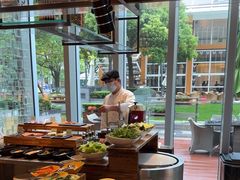 -两咖啡自助餐厅(静安香格里拉酒店)
