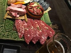 -山川小町·极番烧肉(新地假日广场店)