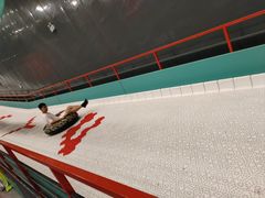 -极限PLAY运动娱乐新世界·团建派对潮玩休闲馆·室内蹦极高空游乐园