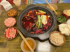 -黄潇洒老火锅(九眼桥宏济巷店)
