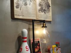 -HIGH FIVE哈福手工汉堡(桂林路店)