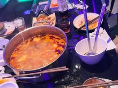-唯爱KTV聚会餐厅(仙林东城汇店)