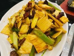 -瑞杰烧烤店·24小时营业(山东路店)