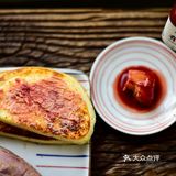 从合肥买回来的甜酒酿发酵的大馒头，烤成脆脆的馒头片