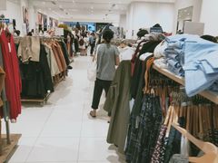 -优衣库(泉州中骏世界城店)