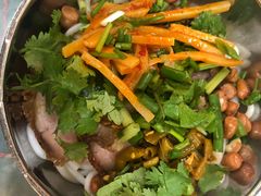 -红鼻子桂林米粉(金唐新光界店)