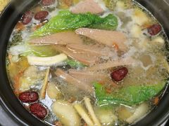 -濠轩阁特色生蚝火锅(水湾路店)