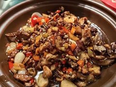 青椒紫苏牛蛙锅-味上湘菜馆(岳麓山店)