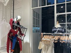 -Brandy Melville
