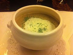 奶油蘑菇汤-北京建国饭店杰斯汀法餐厅