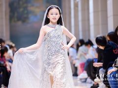 -翎秀服装模特