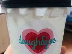 -Dough&Joe团憩(瑞虹天地月亮湾店)