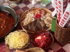 -赵美丽·重庆社区火锅·直营店(火车东站·中豪国际店)