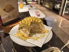 -广州万富希尔顿酒店·感趣自助餐厅·金秋蟹宴生蚝海鲜刺身