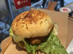 -必胜客(大宁路店)