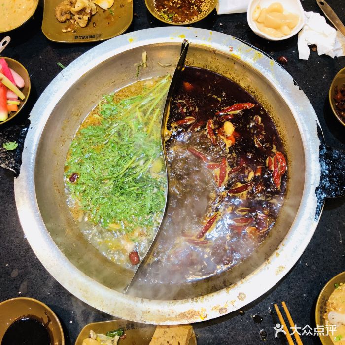 宽板凳老灶火锅(吕家营店)养生鸳鸯锅图片 - 第2023张