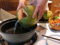 -东椰·海南椰子鸡火锅(朝阳门店)