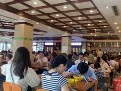 等位区-龙抄手(春熙路总店)