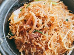 金针菇粉丝肥牛煲-有璟阁港式餐厅(国贸商城店)