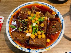 -肖四女乐山跷脚牛肉(世博源店)