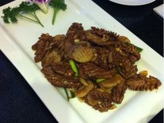 爆炒腰花-闫府私房菜·百年鲁菜(恒隆店)