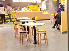 用餐区-麦当劳(贵和购物中心B1店)