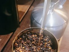 -银米·云南传统过桥米线(双廊黑金冠店)