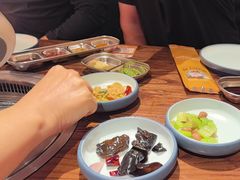 -明洞阿姨·韩式酱蟹烤肉·创意料理(三元桥店)