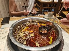 -肖肖酸萝卜鱼火锅(总店)