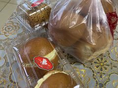 -白玉兰食品甜凤店(合生汇店)