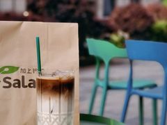 -Be Lived Cafe比例咖啡(摩天轮店)