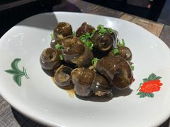-刘姐啤酒鱼民族演艺餐厅(西街总店)