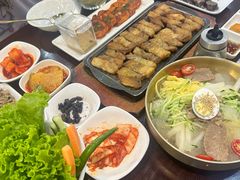 -釜山豚骨汤饭(芝罘万达广场店)