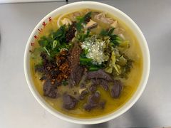 -文山荷鲜居(翠湖店)