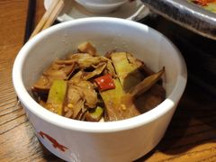 -渝是乎酸菜鱼·川渝小炒(新世界百货望京店)