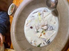 -滇香肴·云南菜蒸汽石锅鱼(云南北路店)