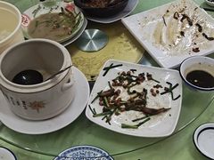 -始于2011柳周农家菜沙田柚美食店(东大街店)