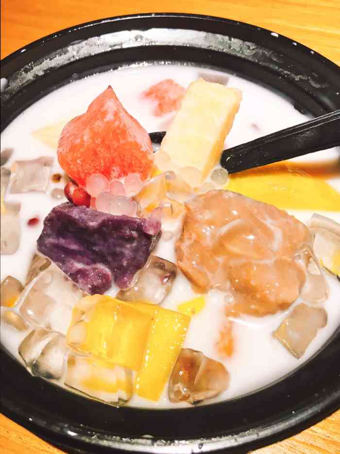 冰神糖水铺(中山路店)-"[薄荷]环境:中山路步行街可以说环境最.