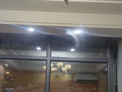 -花儿穆萨·烤肉餐厅(石马坪店)