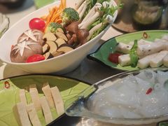 -一叶一世界·素食餐厅(锦华万达店)