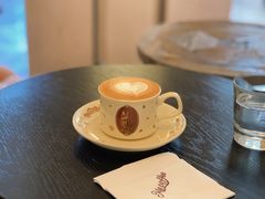 -Me Coffee下午茶艺术空间