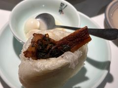 酒酿馒头配扣肉-卯时·龙光雅宴·精致锡帮菜(惠山古镇店)
