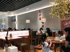 大堂-诚铭记·虾仁汤包·成都小吃(融创店)