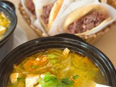 -闫家驴肉老店(华电一校店)