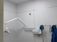 -上海仁爱医院口腔科 · 种植